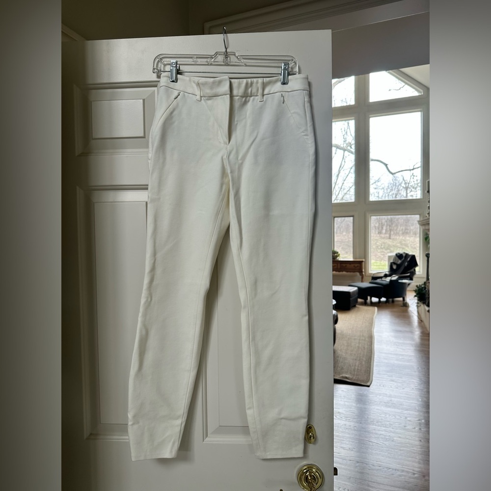 White House Black Market White Stretch Pant (never worn)